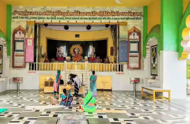 Shree Gayatri Mataji Temple, Patan, Gujarat - Vushii.com Shree Gayatri Mataji Temple, Patan, Gujarat - Vushii.com